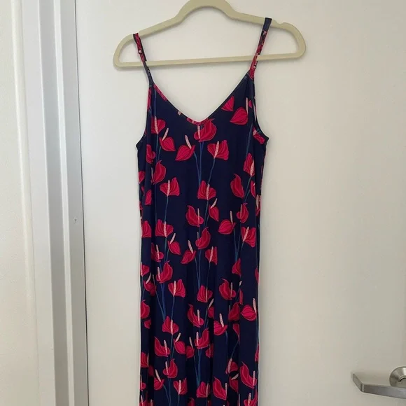 Ava Sky Navy and Red Floral Dress - Picture 2 of 6